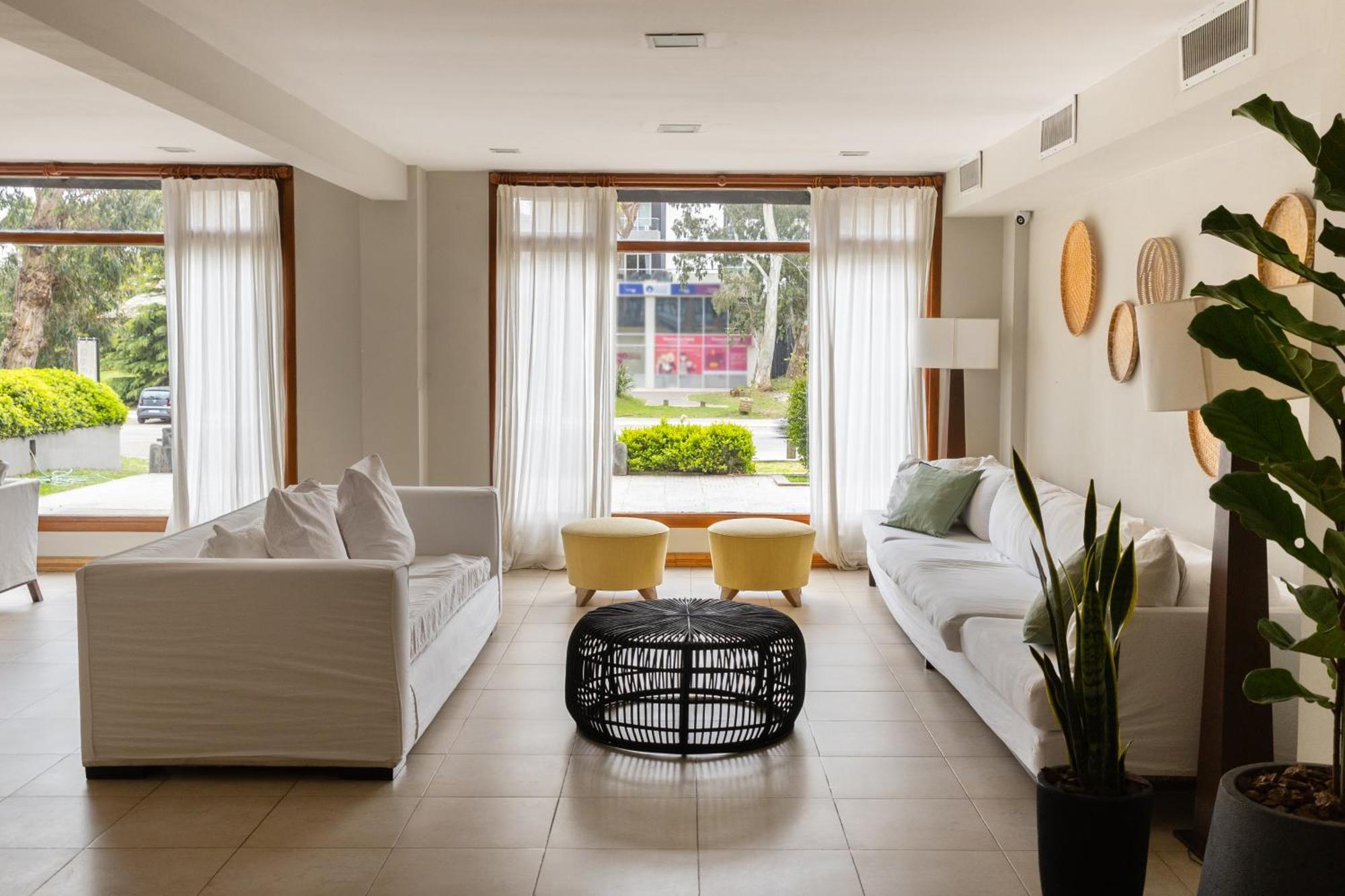 Green Sea Apart Hotel Pinamar Exterior photo