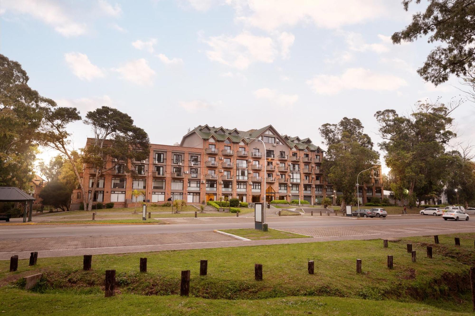 Green Sea Apart Hotel Pinamar Exterior photo