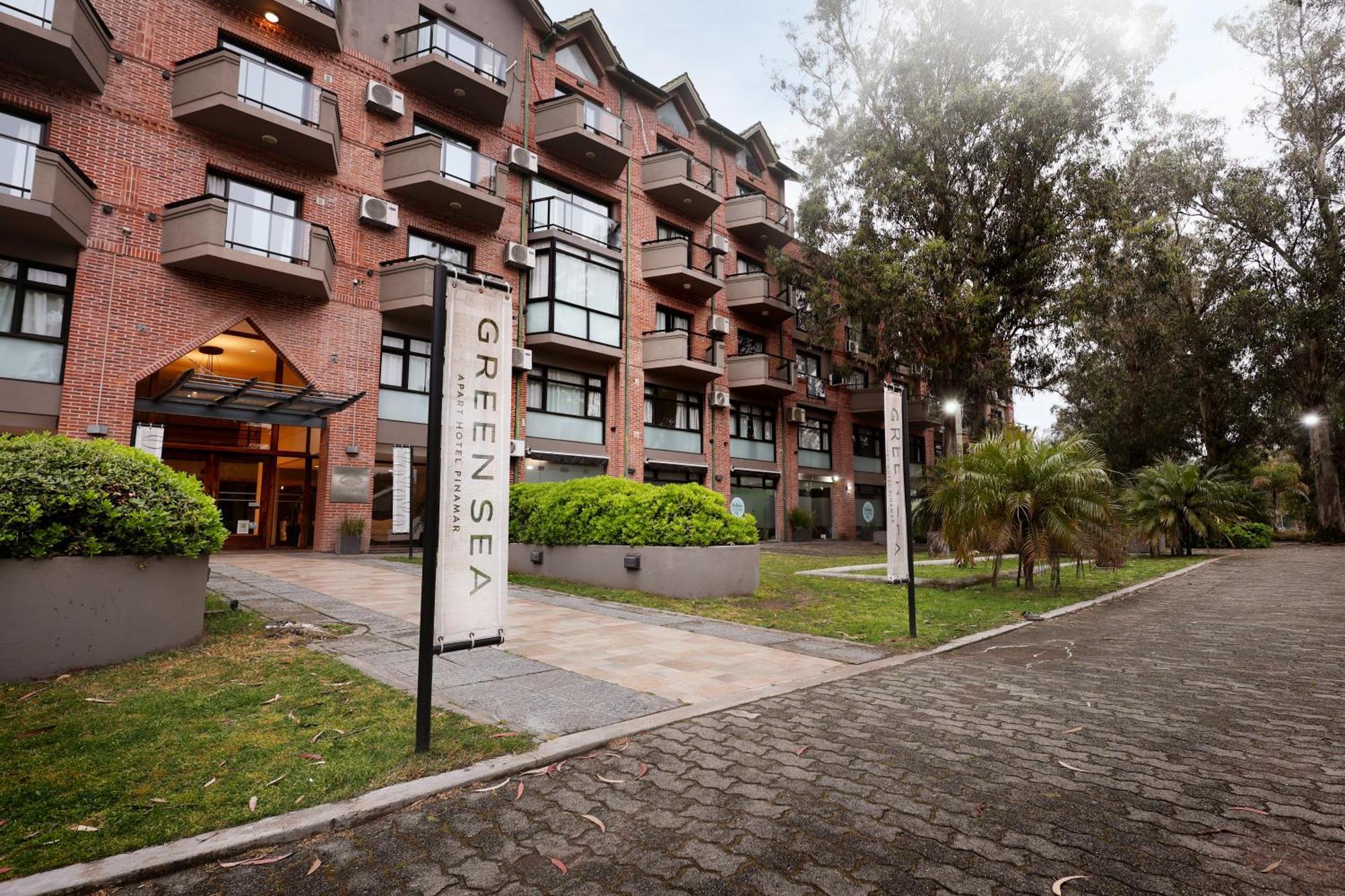 Green Sea Apart Hotel Pinamar Exterior photo