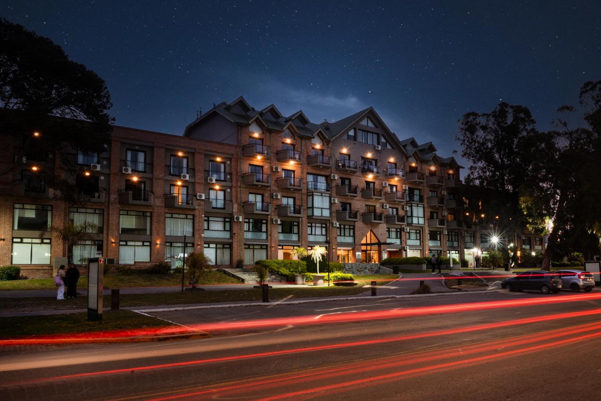 Green Sea Apart Hotel Pinamar Exterior photo